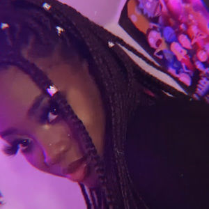 Meet your Posher, Pauline